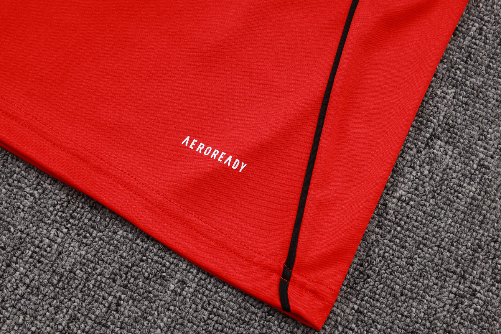 Liverpool Sleeveless Training Kit Red 2025/26