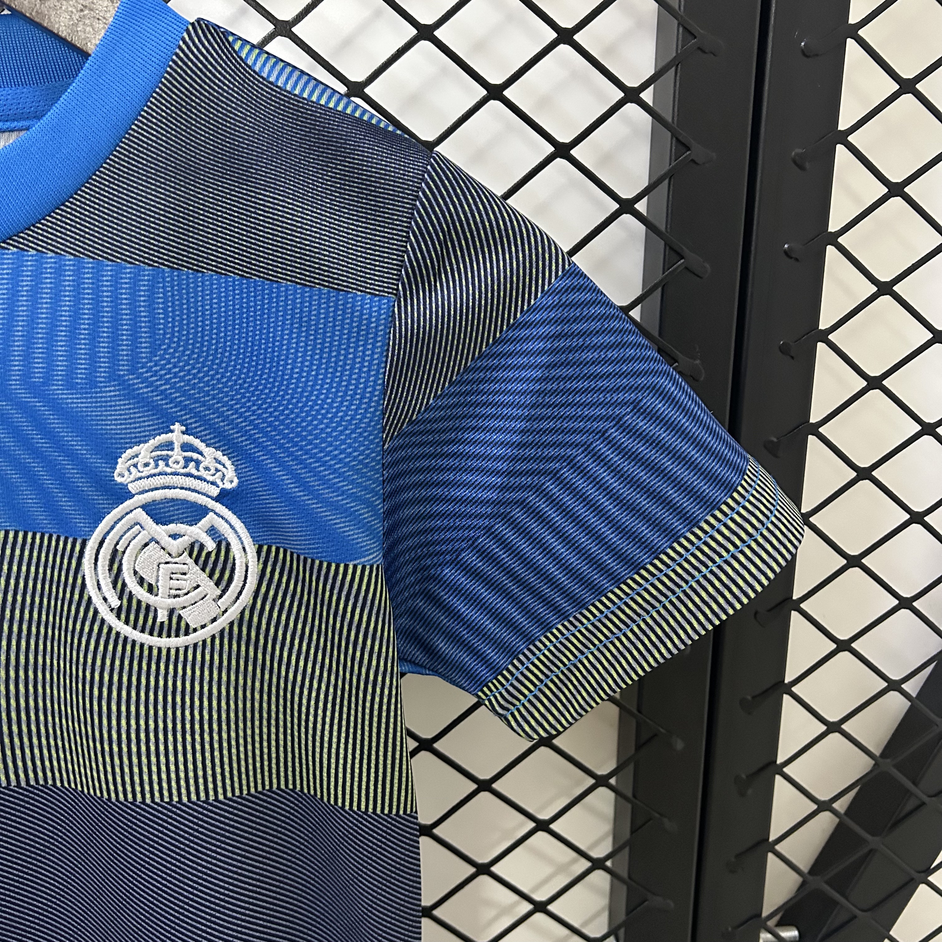 Real Madrid Soccer Jersey Training Kids Kit Jersey+Shorts 2025/26