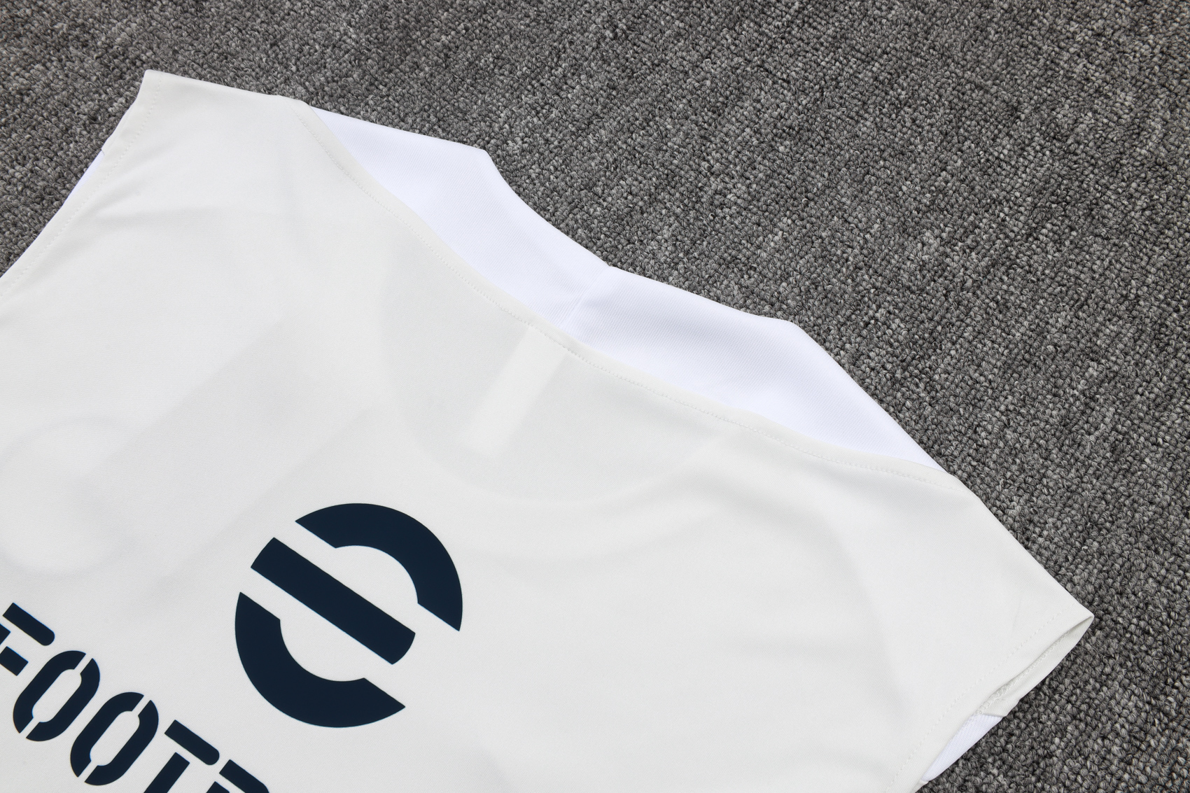 Inter Milan Sleeveless Training Kit Gray 2025/26