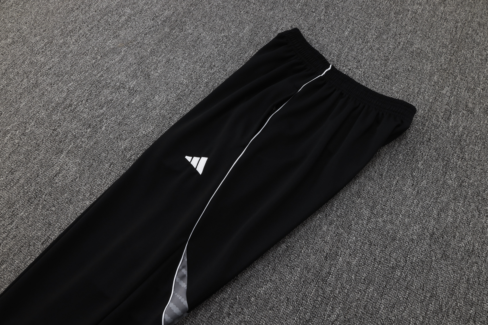 Real Madrid Training Kit (Jacket+Pants) White 2025/26