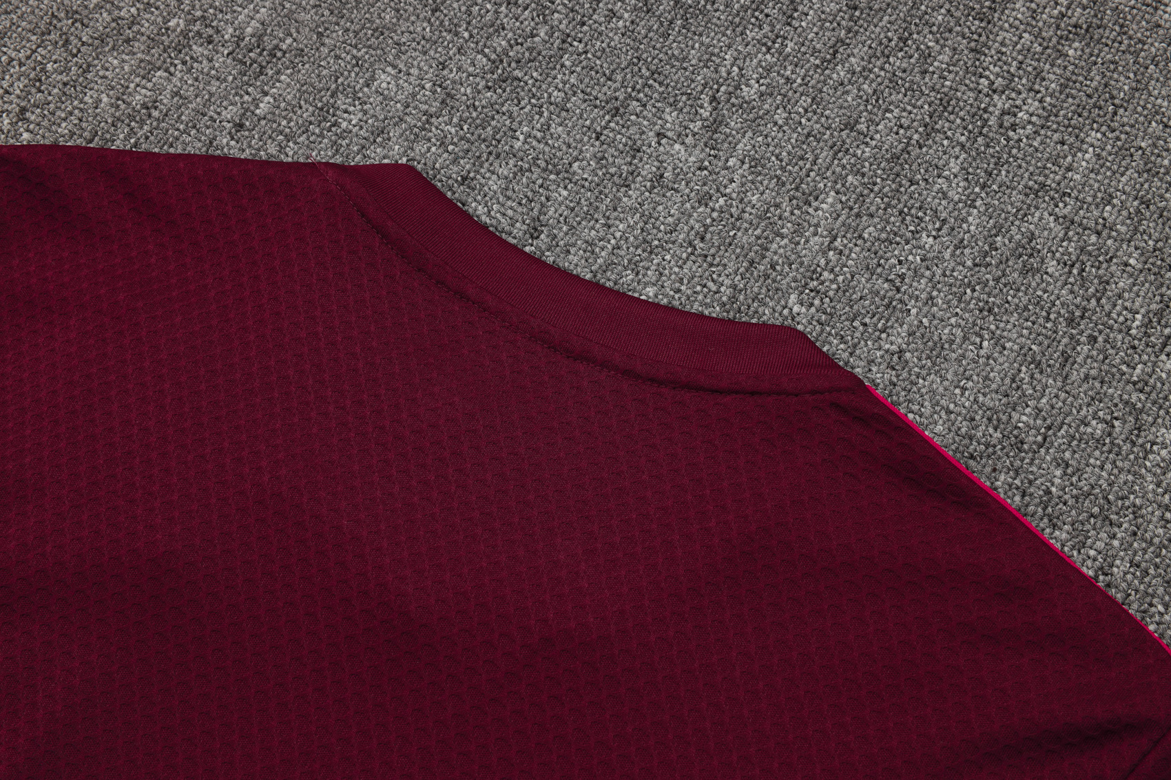 Bayern Munich Training Jersey Kit Red 2025/26