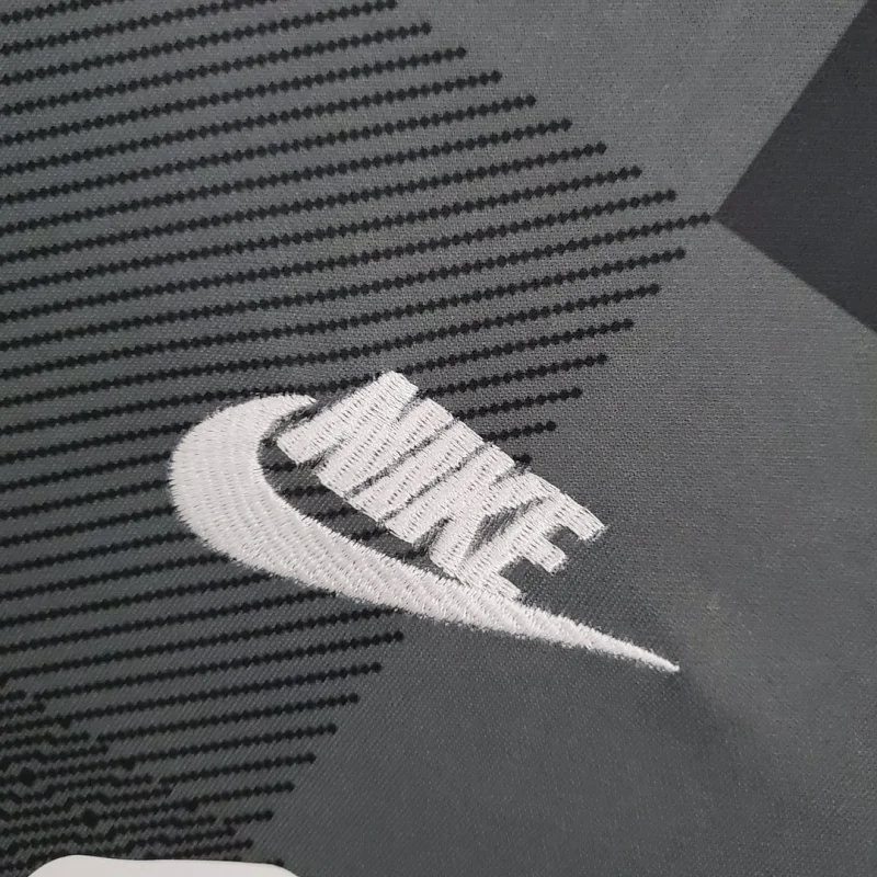 Liverpool Retro Football Jersey Goalkeeper Custom Shirt 2021/22