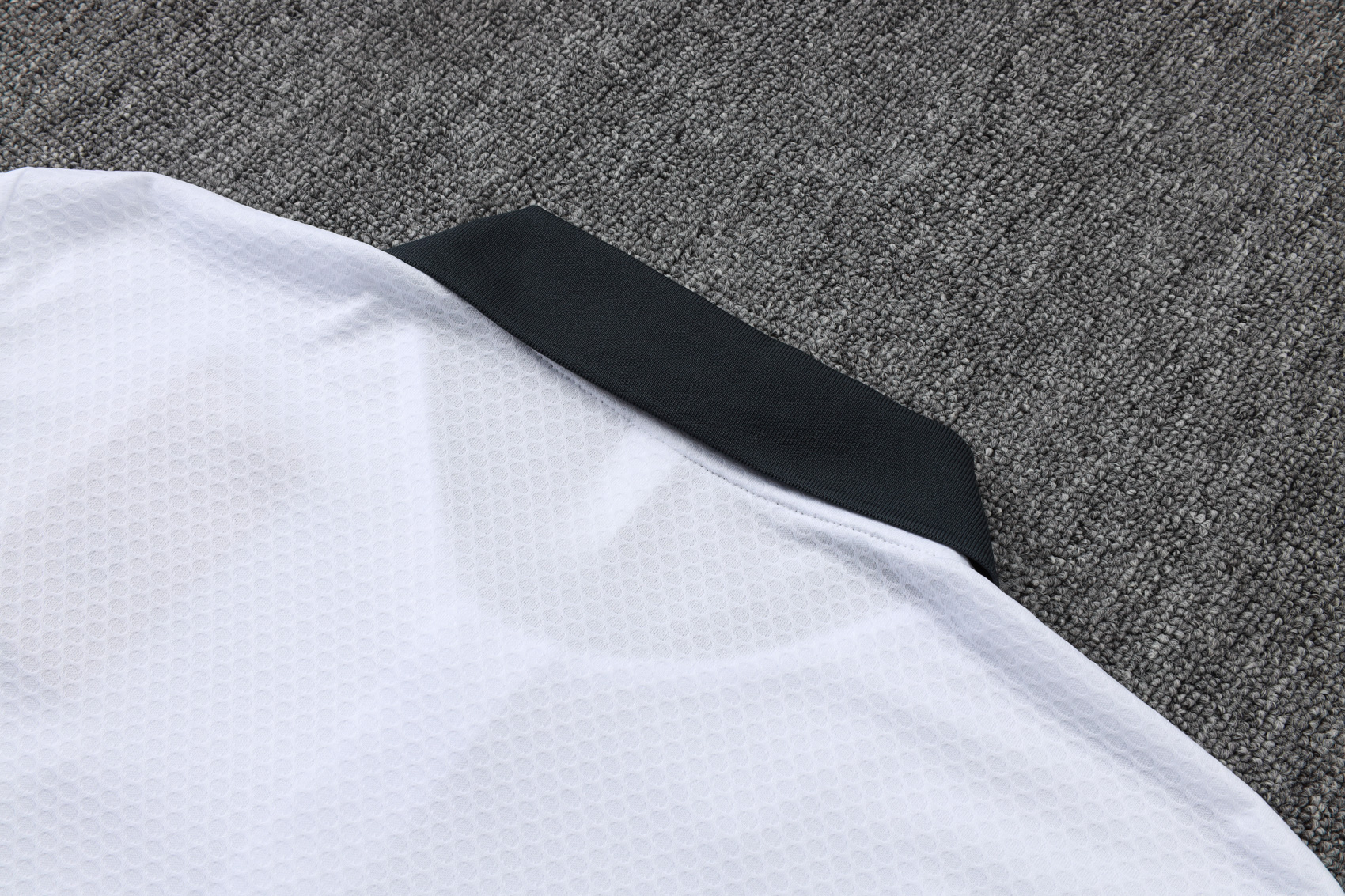 Chelsea Training Kit (Polo+Pants) White 2025/26