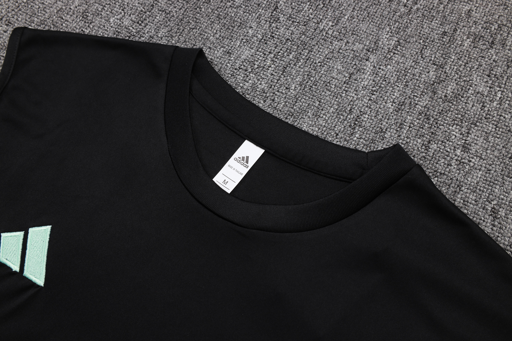 Juventus Sleeveless Training Kit White 2025/26