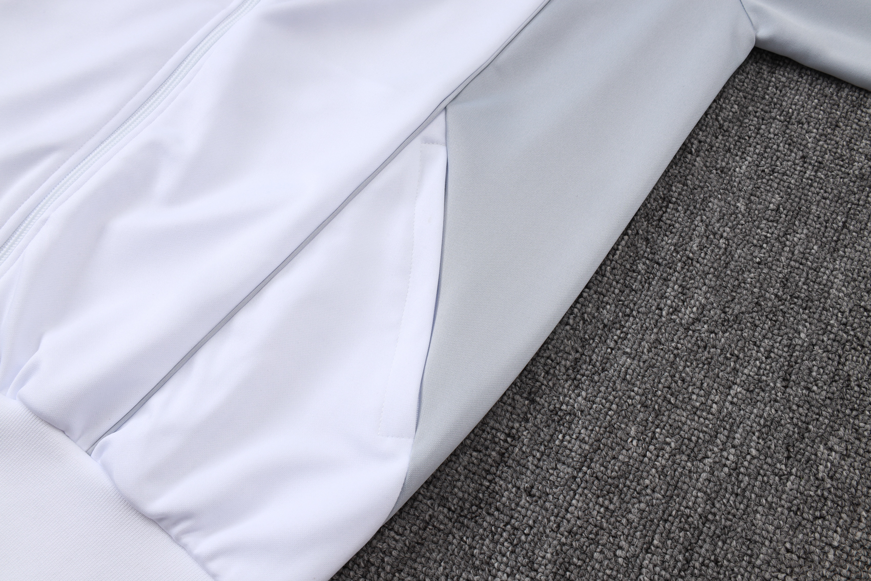 Real Madrid Training Kit (Jacket+Pants) White&Grey 2025/26