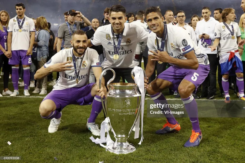 Real Madrid Authentic Retro Jersey Home Soccer Shirt 2016/17