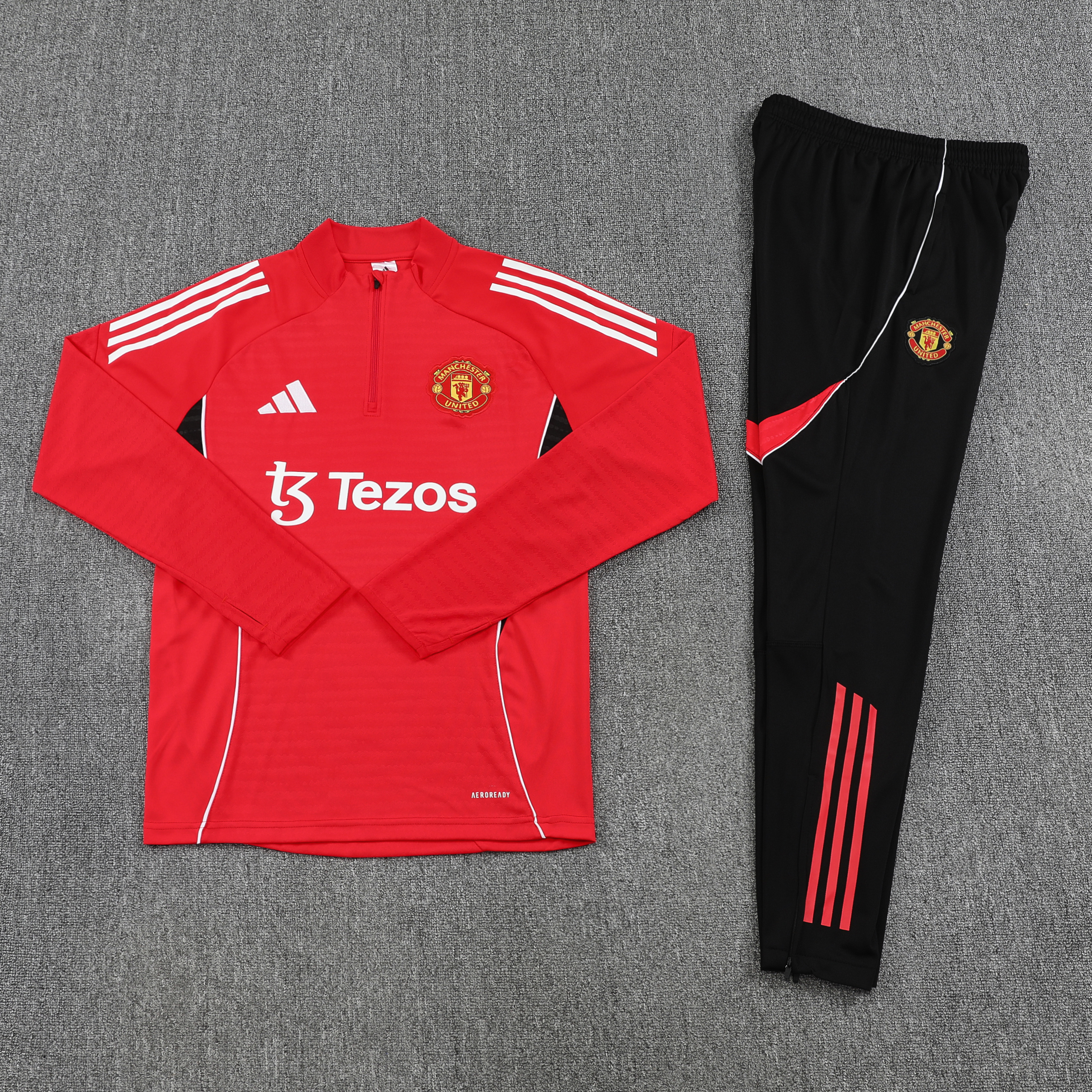 Manchester United Authentic Training Kit (Sweatshirt+Pants) Red 2025/26 - Player Version