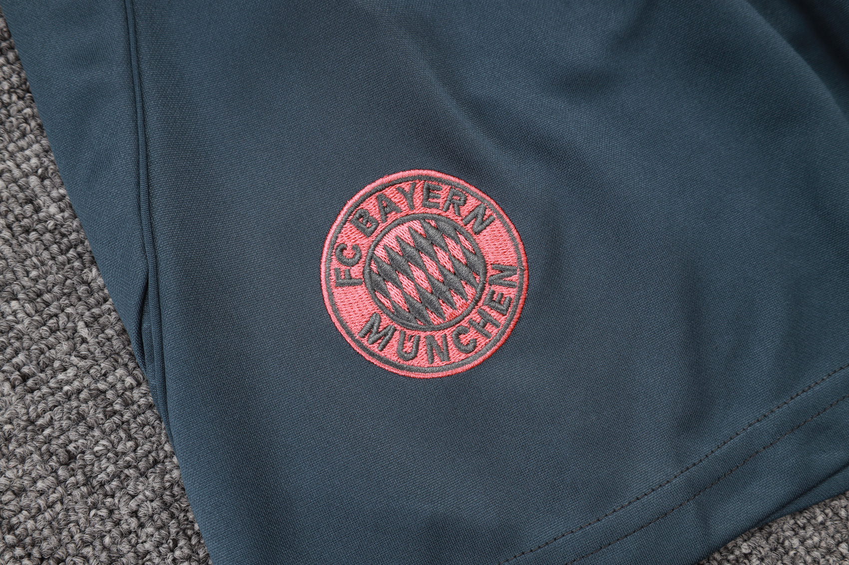 Bayern Munich Sleeveless Training Kit Gray 2025/26