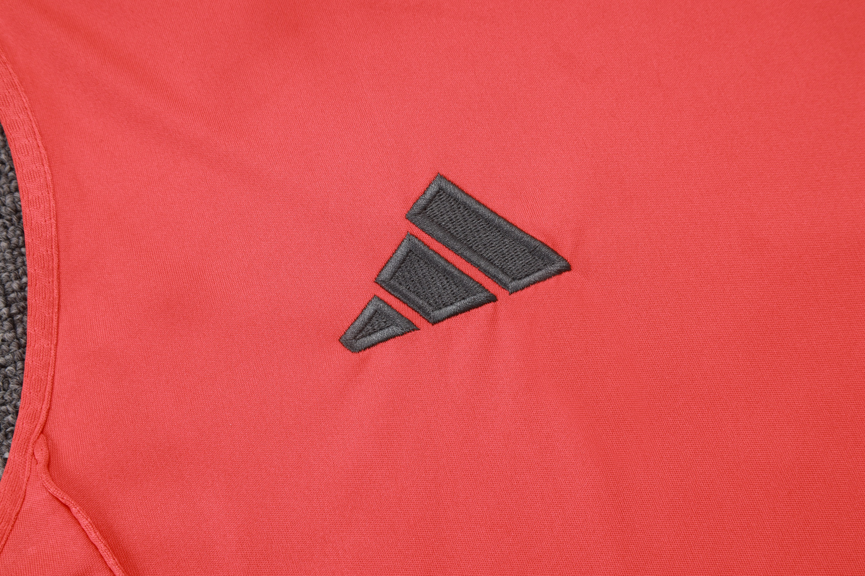 Bayern Munich Sleeveless Training Kit Orange 2025/26