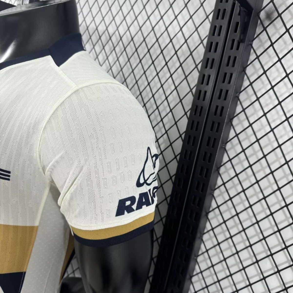 Pumas UNAM Authentic Soccer Jersey Home Shirt 2025-26