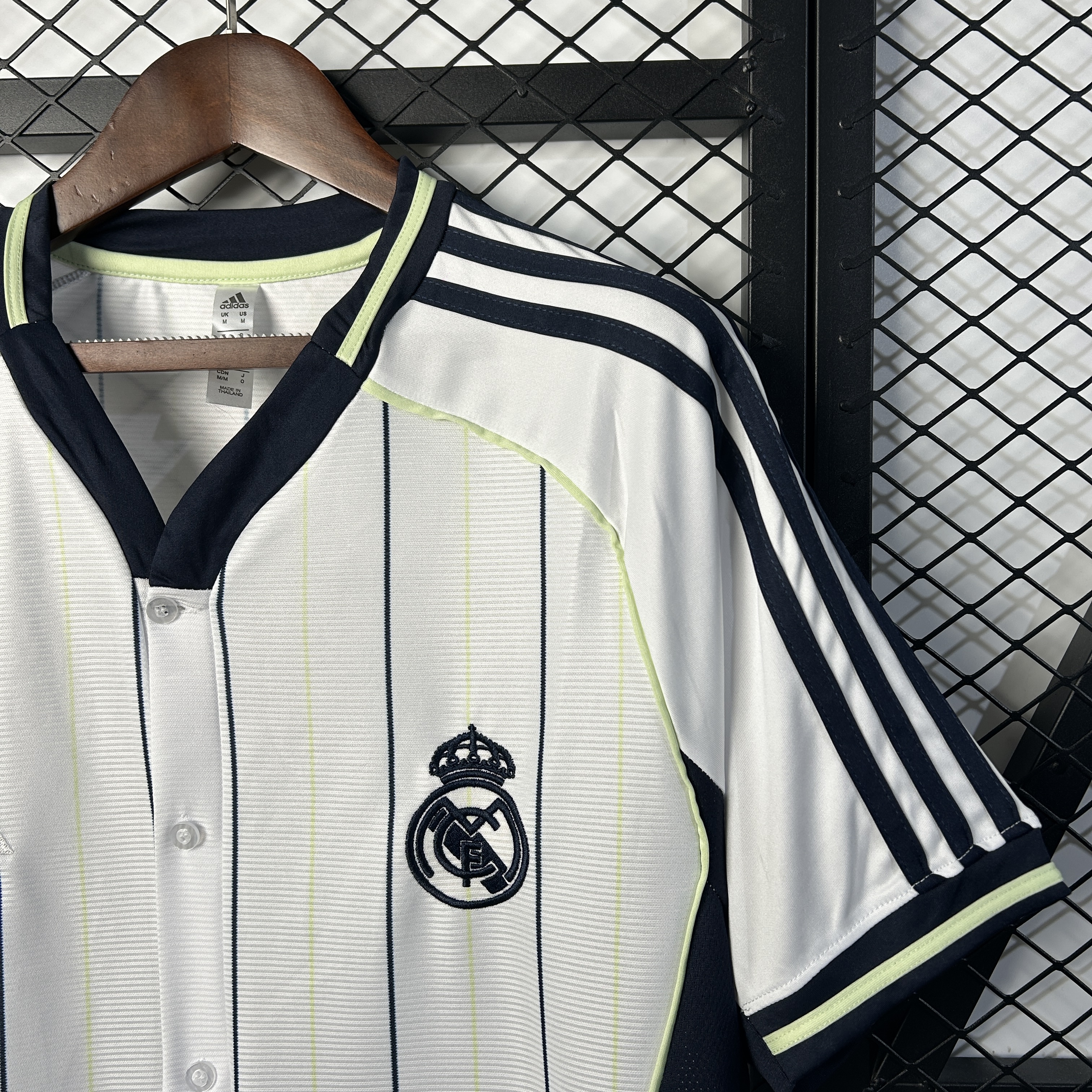 Real Madrid US Pack Custom Shirt 2025/26