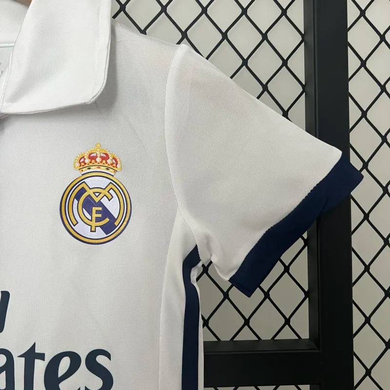 Real Madrid Retro Jersey Home Kids Kit Jersey+Shorts 2016/17