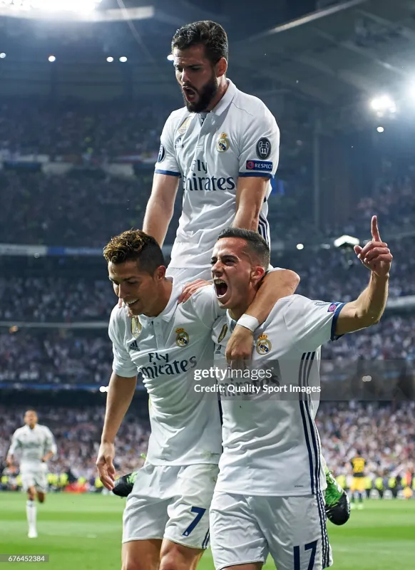 Real Madrid Authentic Retro Jersey Home Soccer Shirt 2016/17