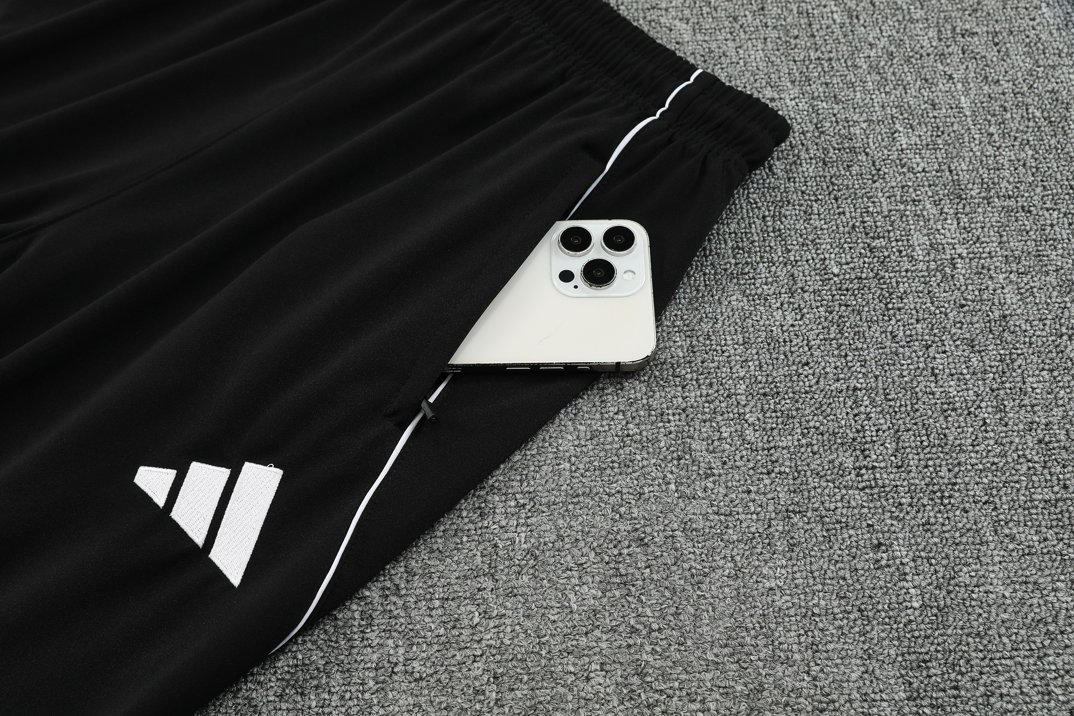 Manchester United Authentic Training Kit (Sweatshirt+Pants) Red 2025/26 - Player Version