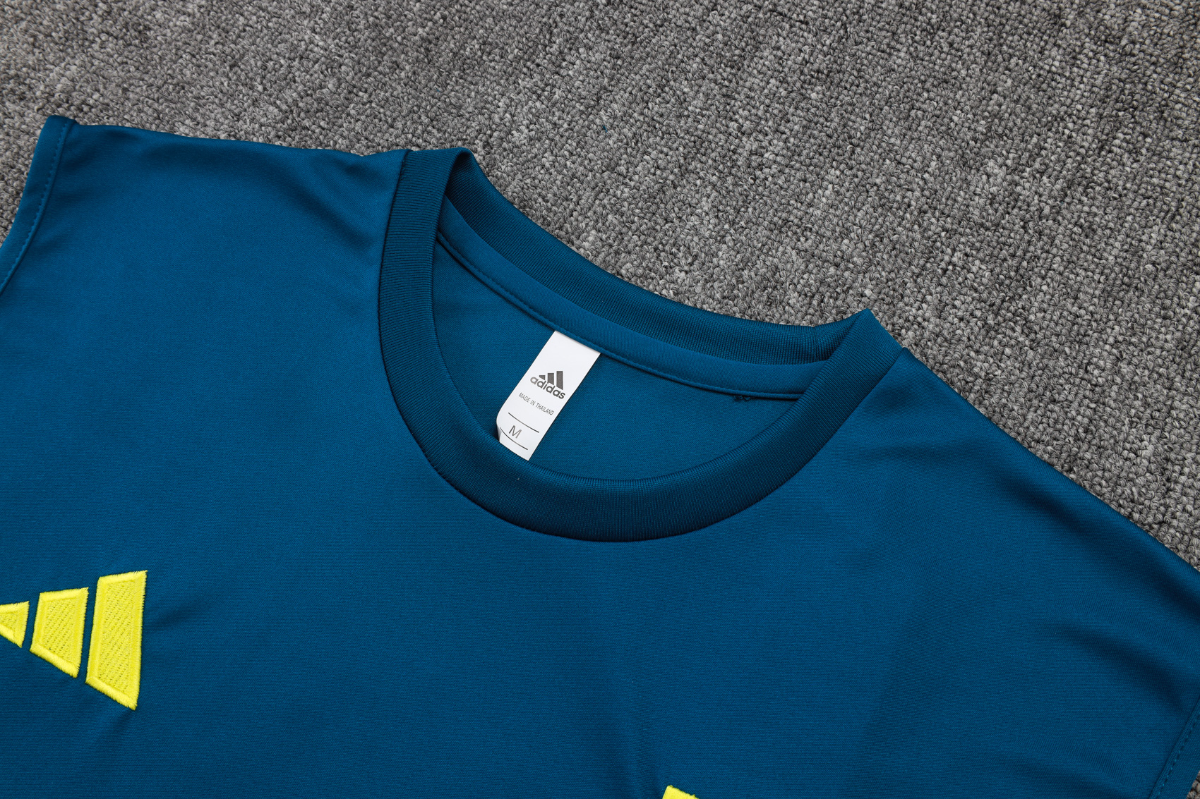 Juventus Sleeveless Training Kit Blue 2025/26