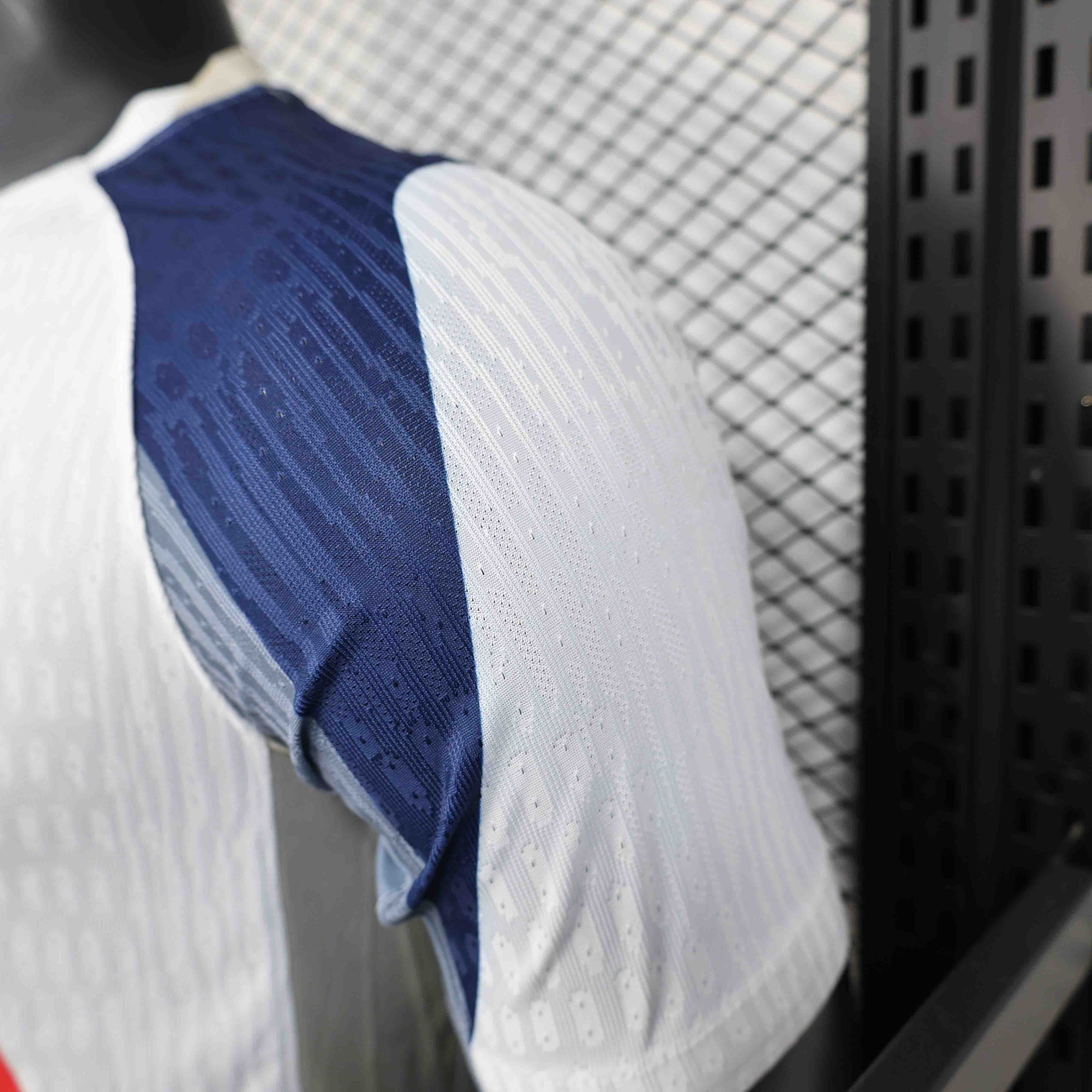 Tottenham Hotspur Authentic Football Jersey Home Shirt 2025/26