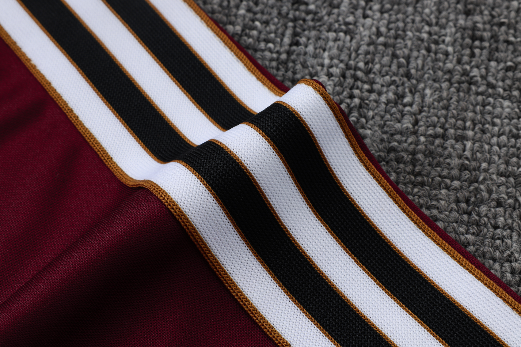 Ajax Training Kit (Sweatshirt+Pants) Deep Red 2025/26