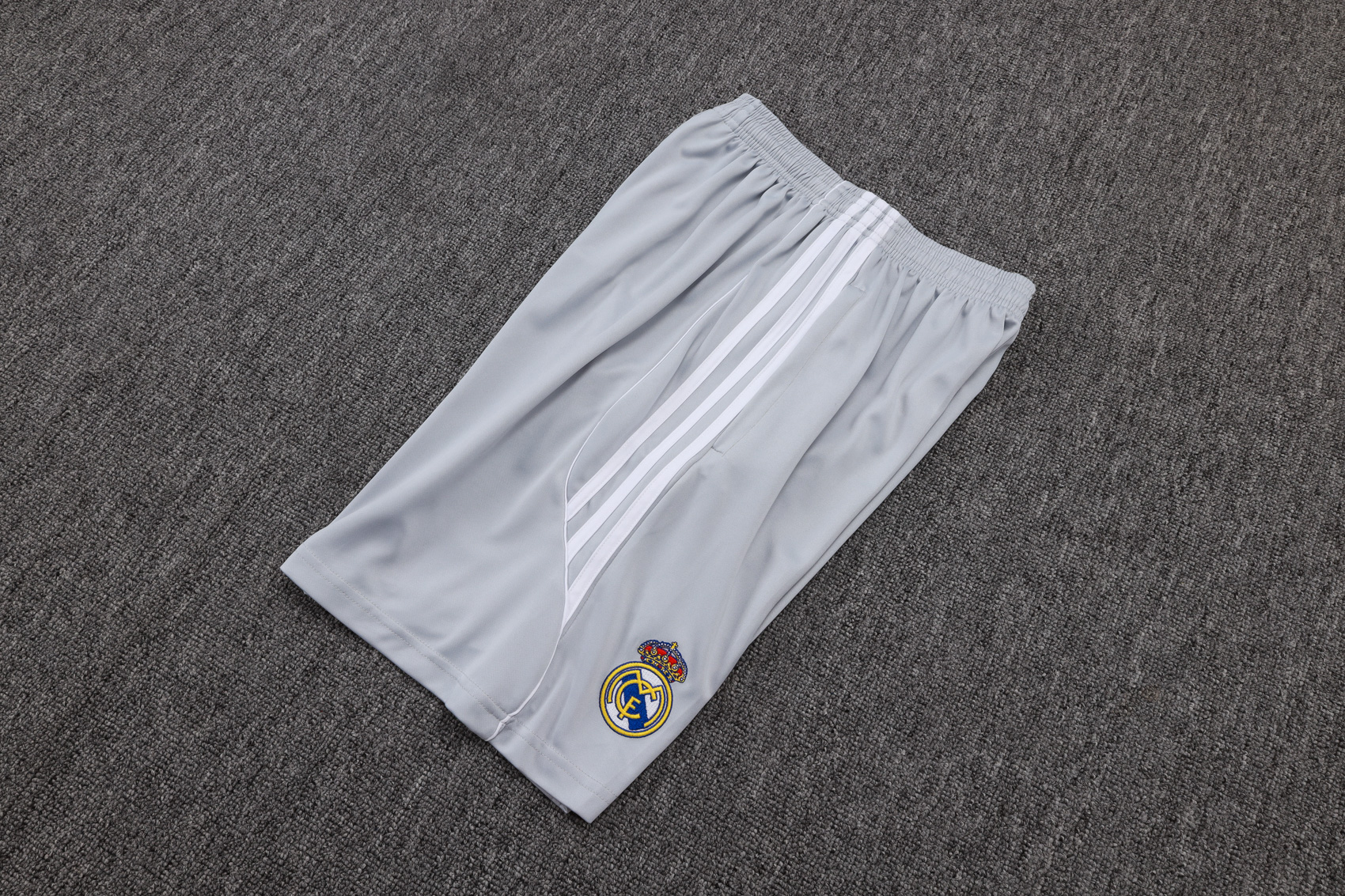 Real Madrid Training Jersey Kit Gray 2025/26