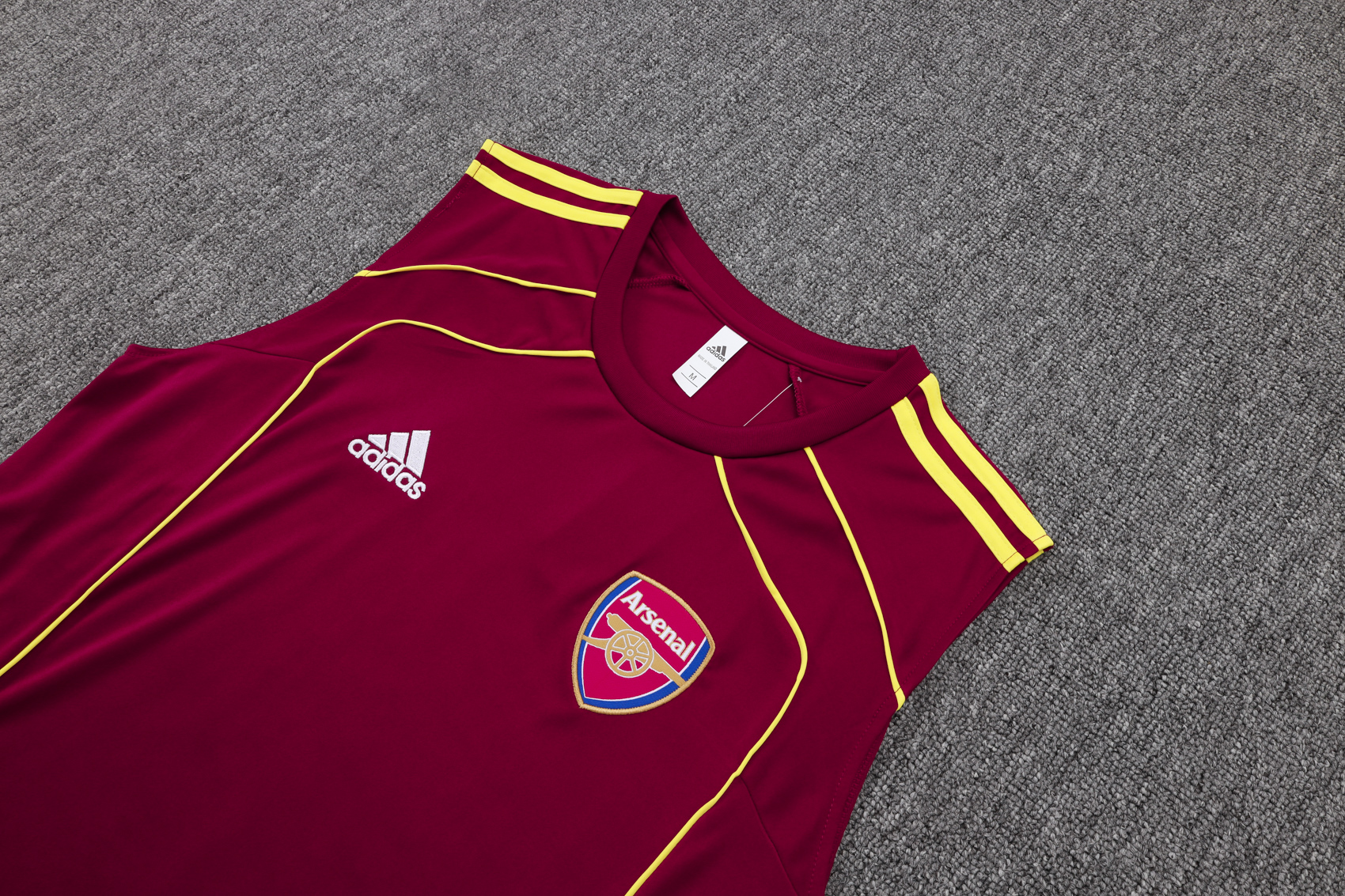 Arsenal Sleeveless Training Kit Red 2025/26