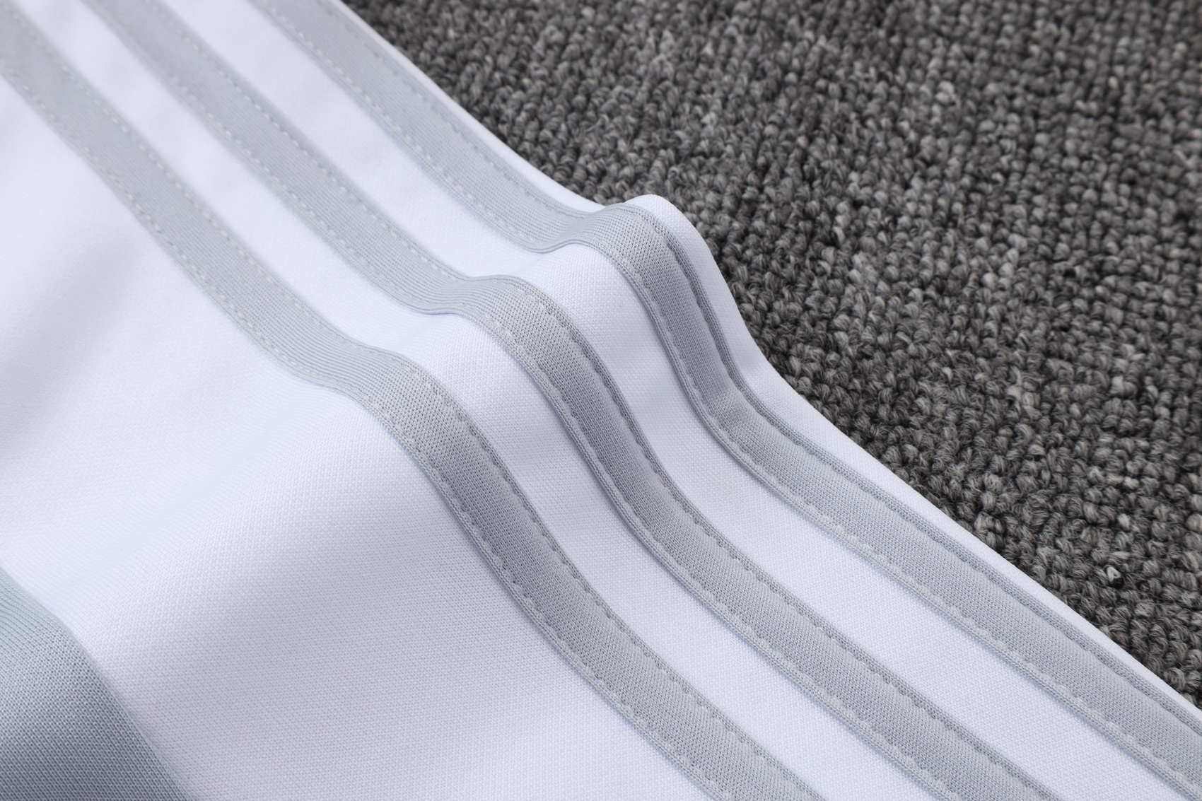 Real Madrid Training Kit (Jacket+Pants) White&Grey 2025/26