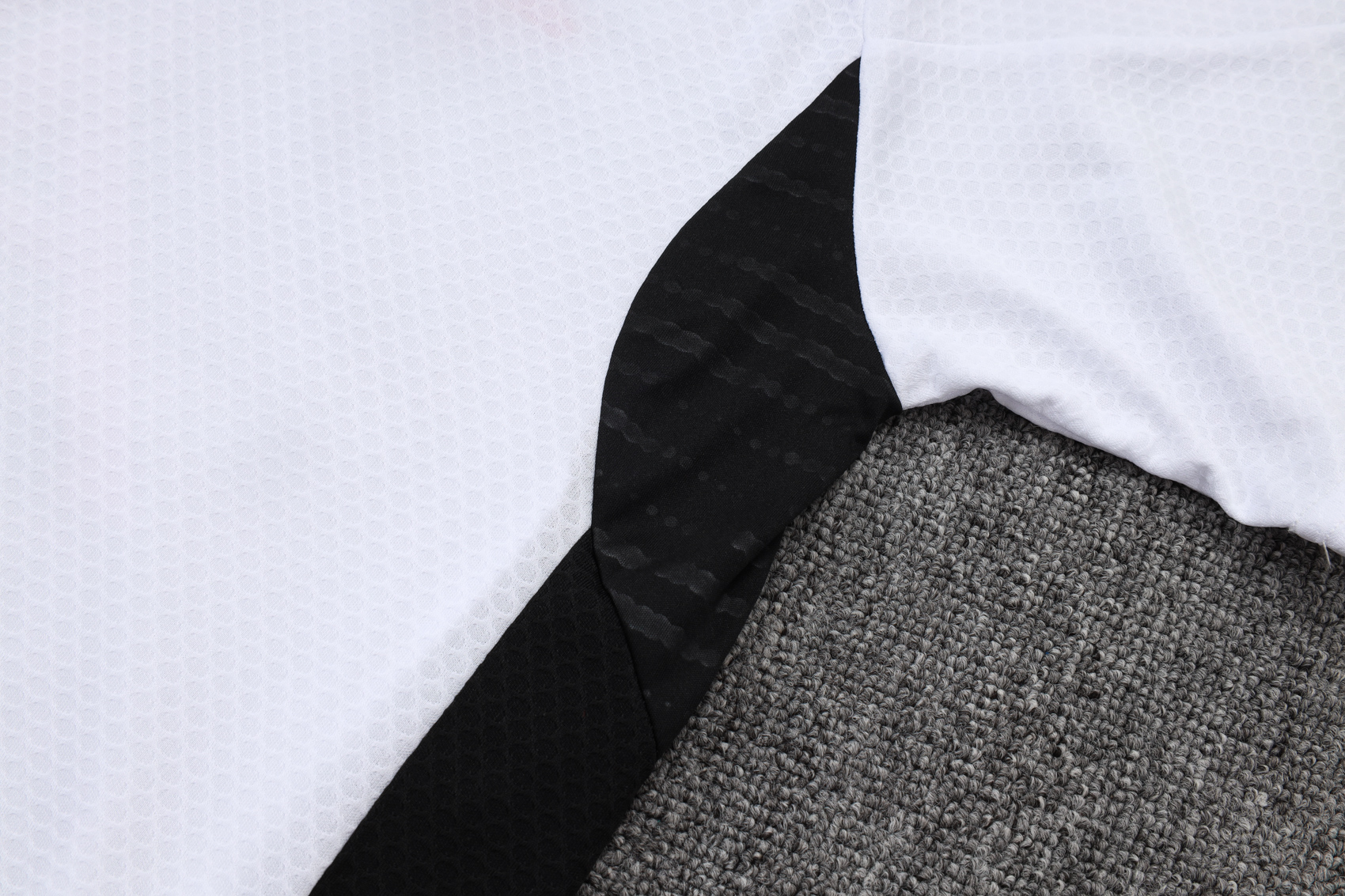 Liverpool Training Jersey Kit White 2025/26