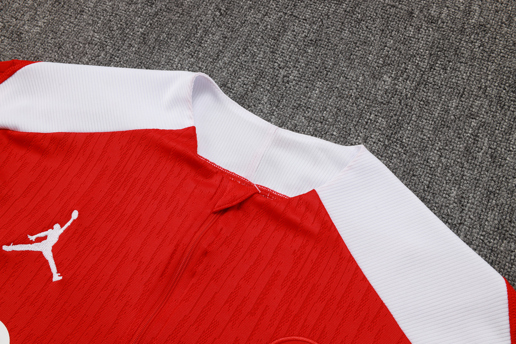 PSG Authentic Training Kit (Sweatshirt+Pants) Red 2025/26 - Player Version