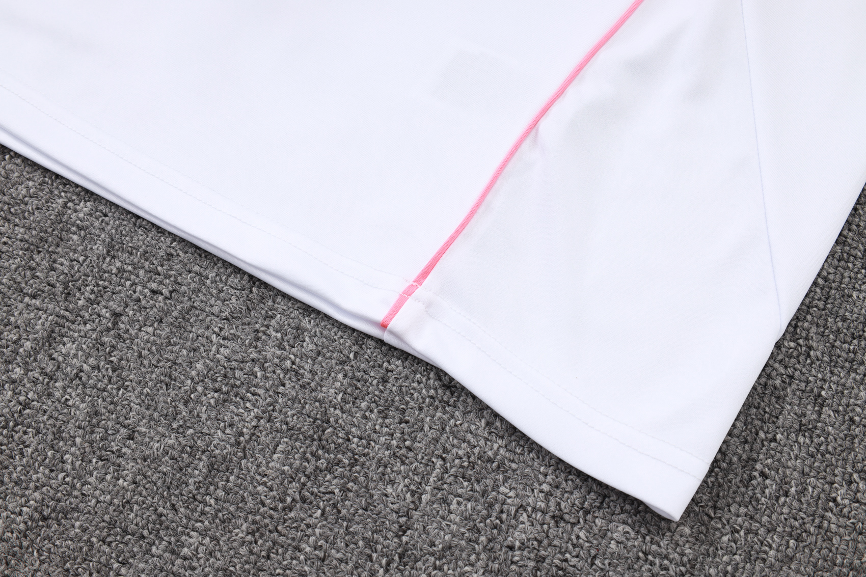 Juventus Sleeveless Training Kit White 2025/26