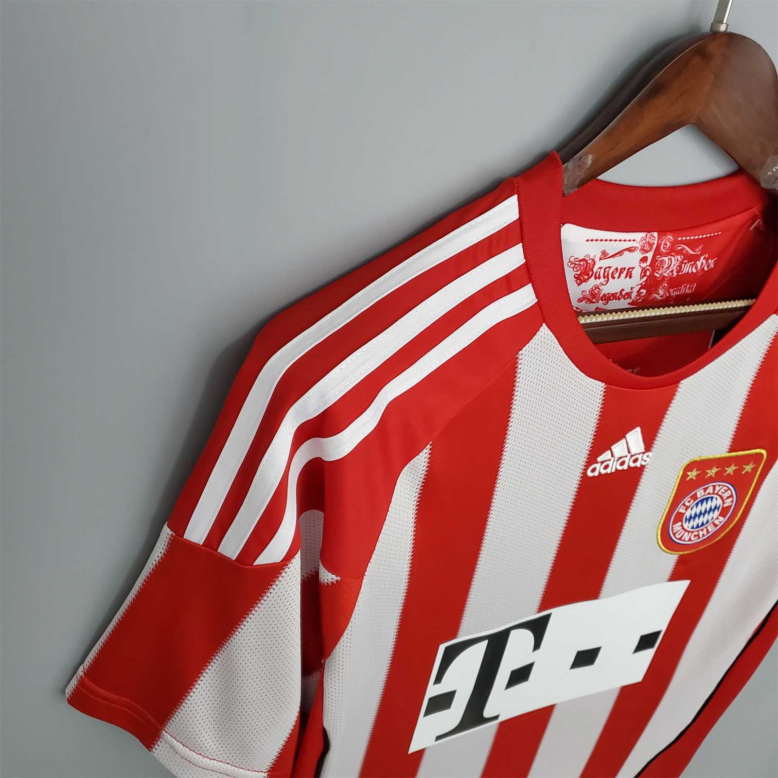 Bayern Munich Retro Jersey Home Soccer Shirt 2010-2011