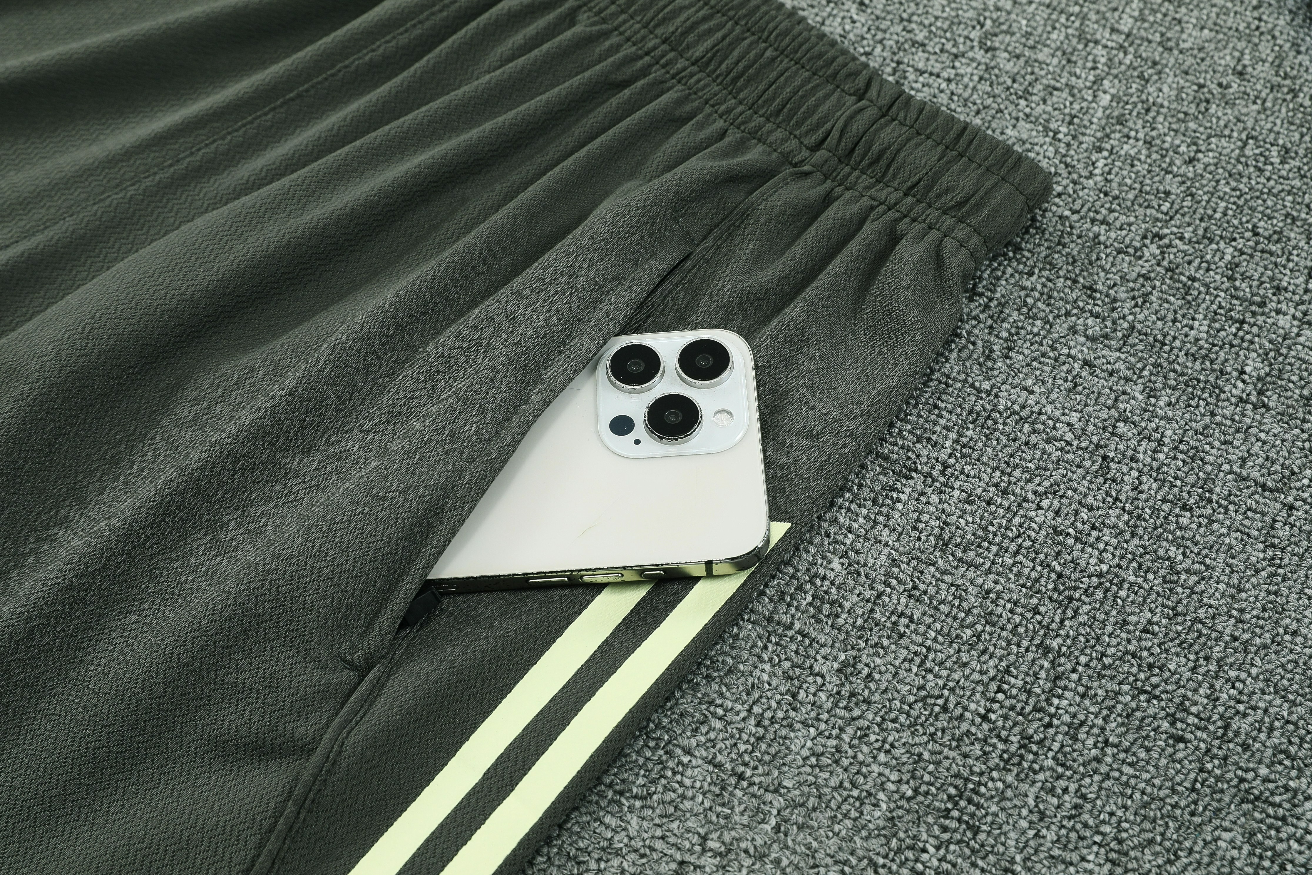 Real Madrid Sleeveless Training Kit Green 2025/26