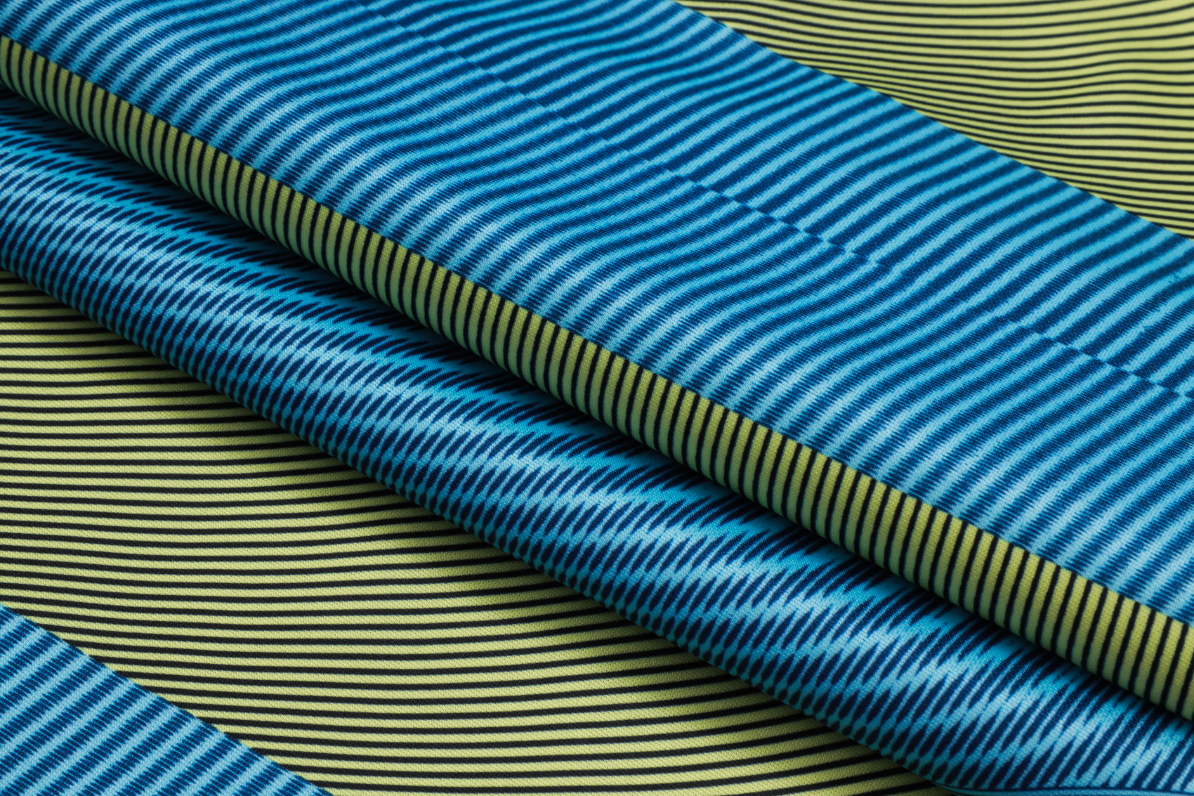 Real Madrid Training Kit (Sweatshirt+Pants) Green 2025/26