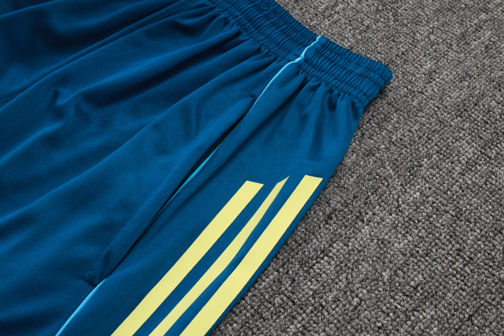 Juventus Sleeveless Training Kit Blue 2025/26