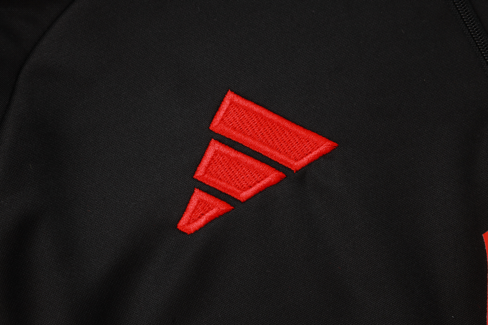 Liverpool Training Kit (Sweatshirt+Pants) Black 2025/26