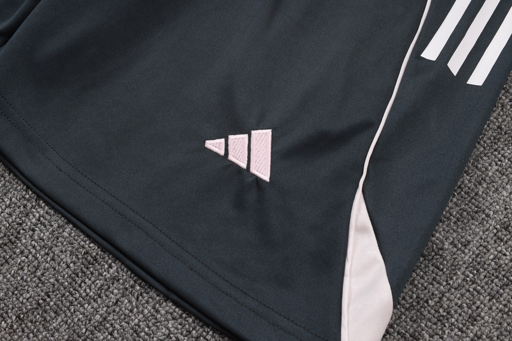 Real Madrid Training Jersey Kit Gray 2025/26