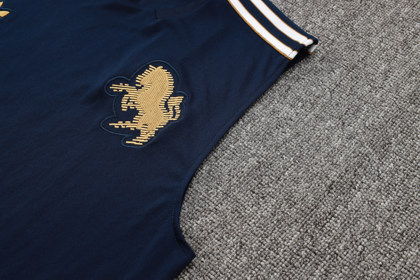 Juventus Sleeveless Training Kit 2025/26