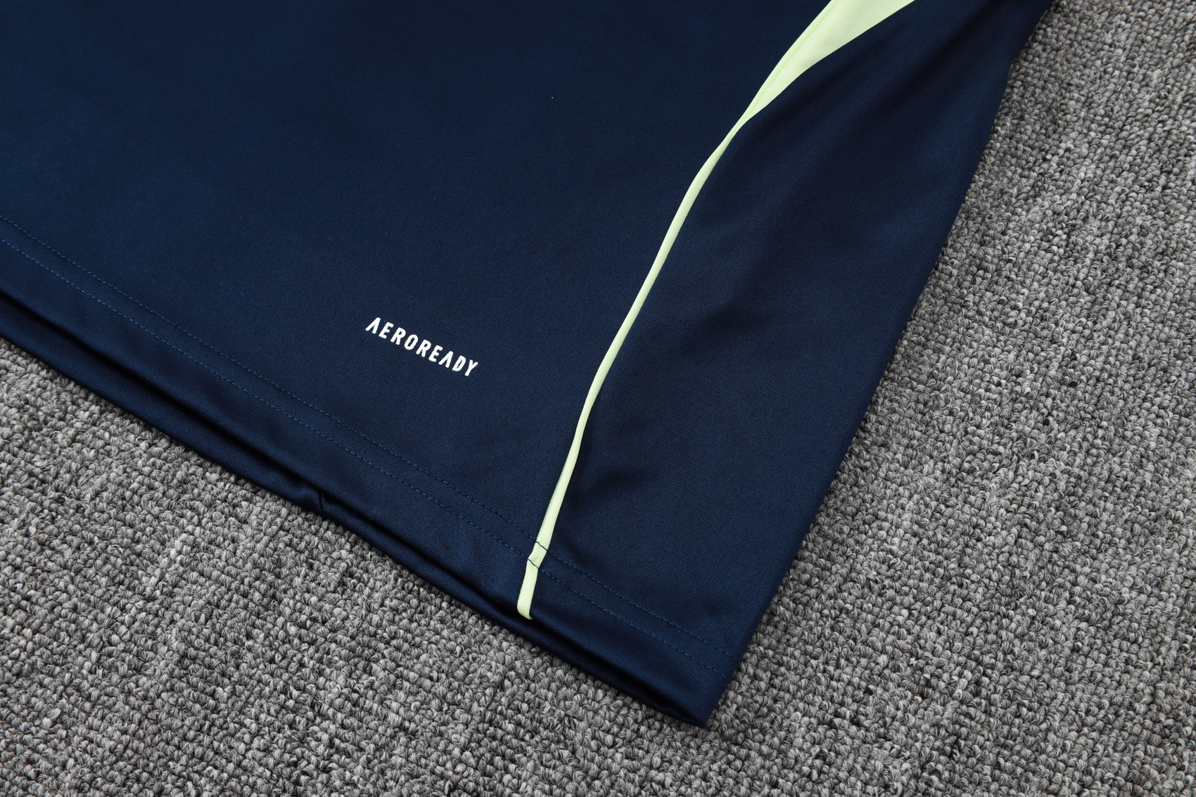 Real Madrid Training Kit (Sweatshirt+Pants) Cyan 2025/26