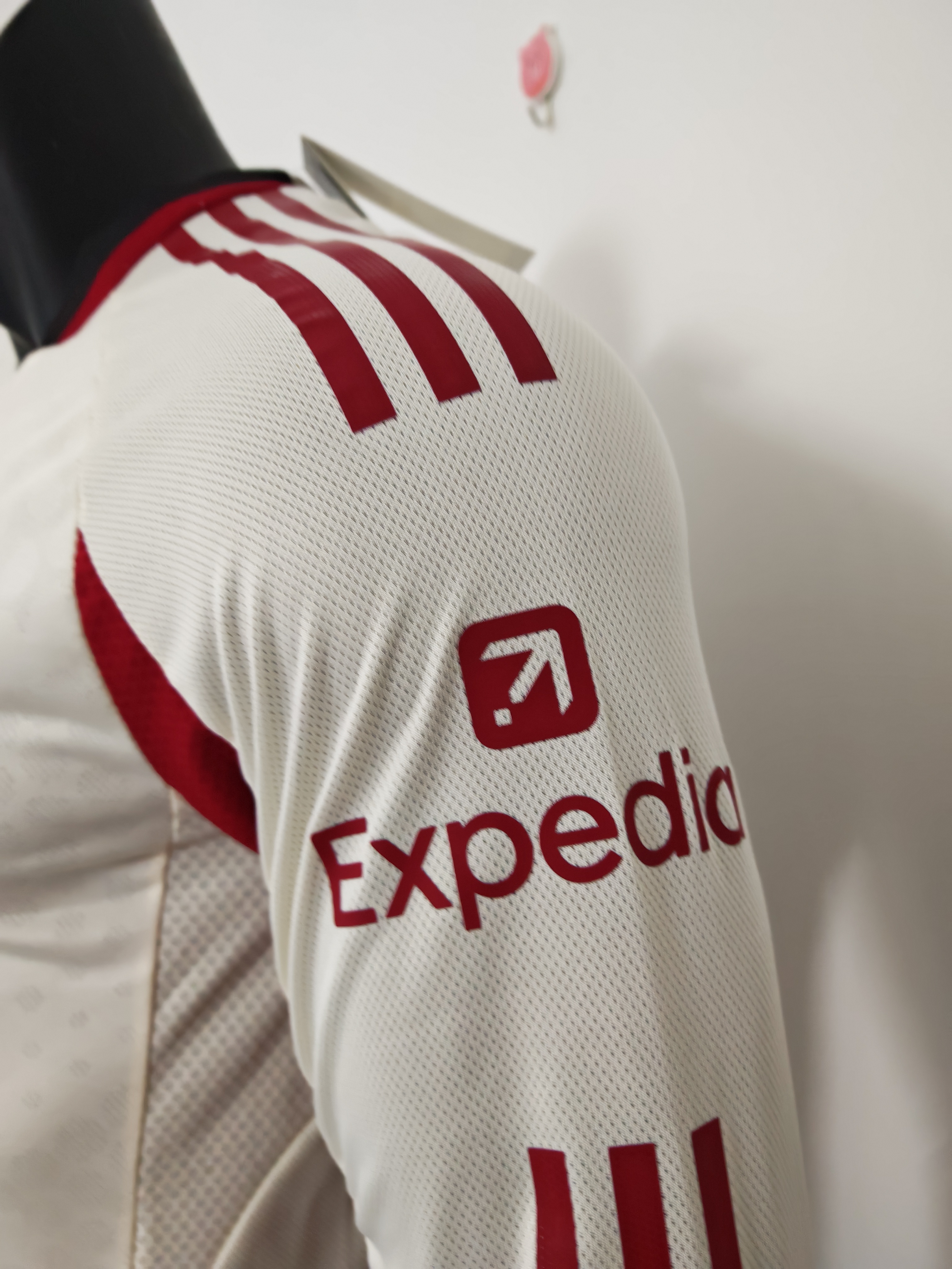 Liverpool Authentic Football Jersey Away Long Sleeve Shirt 2025/26