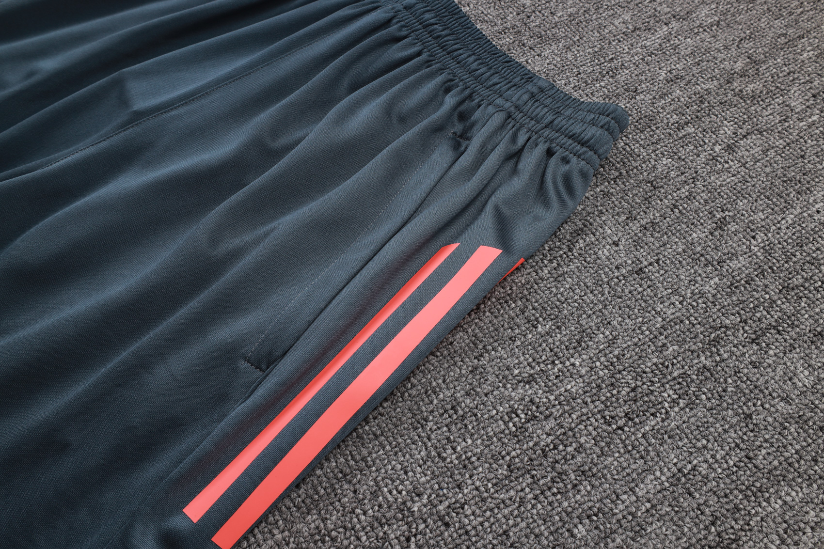 Bayern Munich Sleeveless Training Kit Gray 2025/26