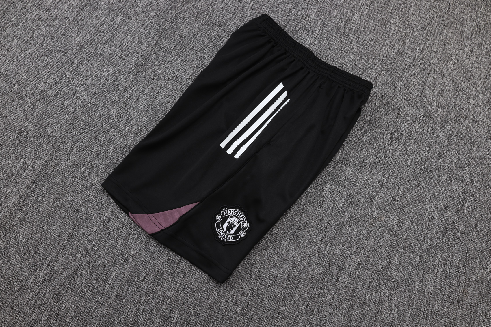 Manchester United Sleeveless Training Kit Purple 2025/26
