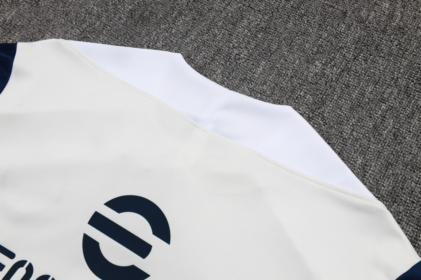 Inter Milan Training Kit (Sweatshirt+Pants) Off-White 2025/26