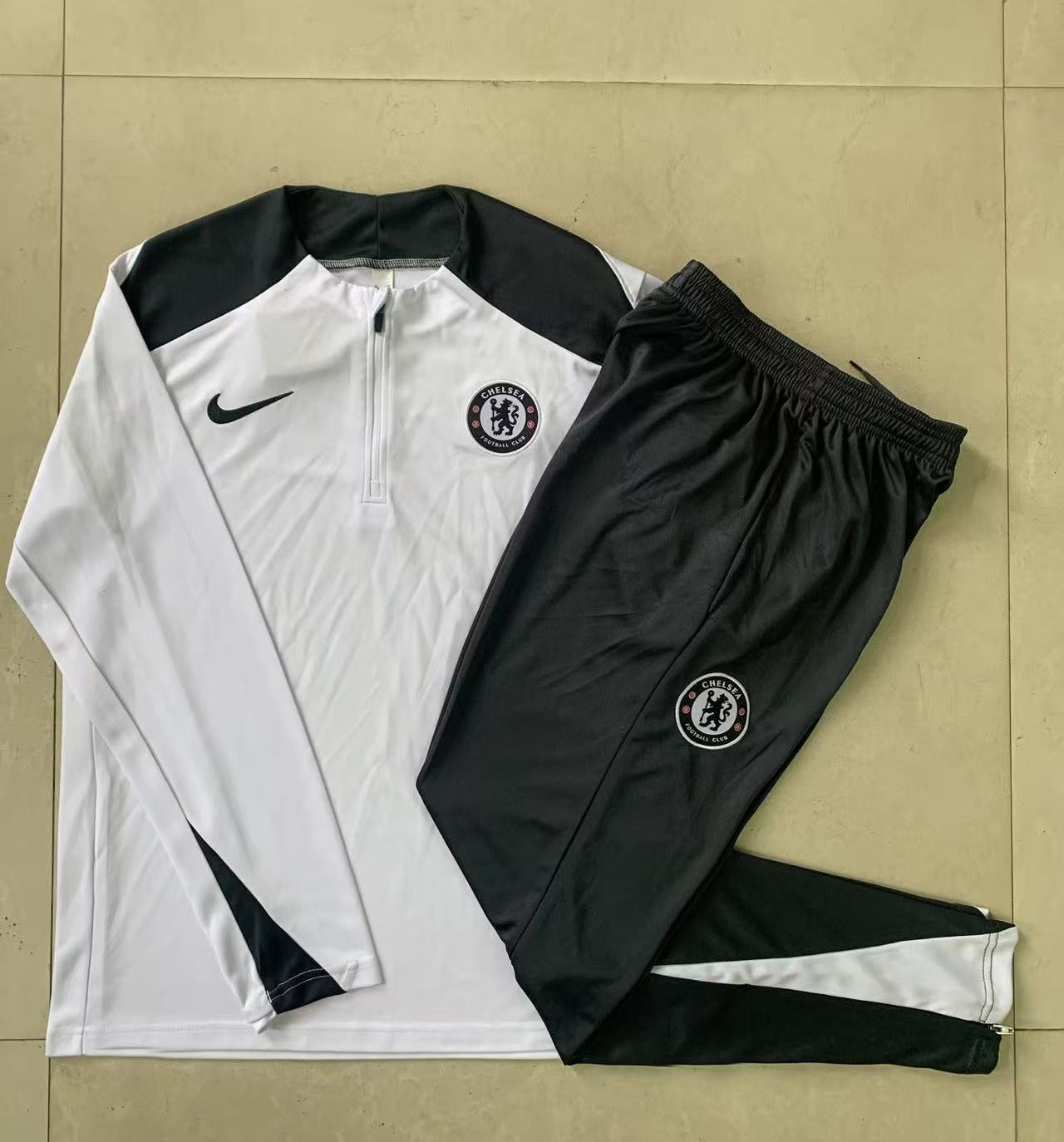Chelsea Training Kit (Sweatshirt+Pants) White 2025/26