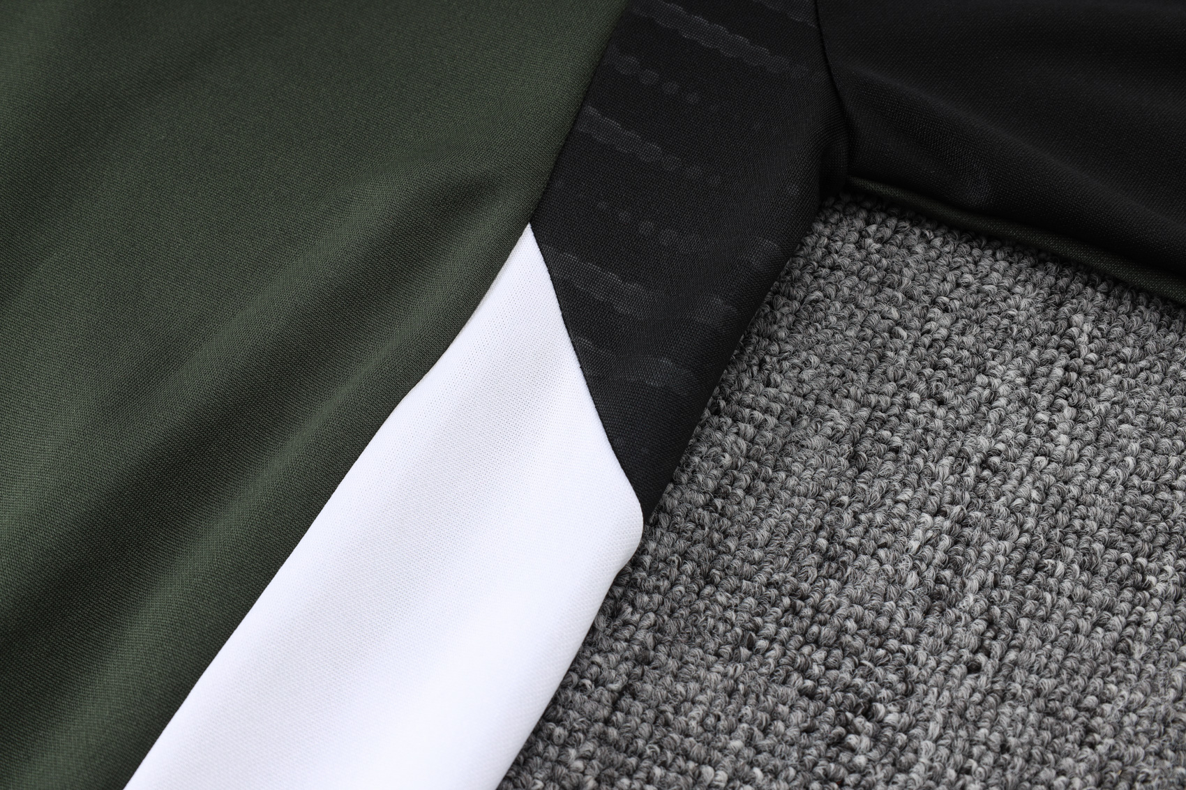 Bayern Munich Training Kit (Sweatshirt+Pants) Deep Green 2025/26