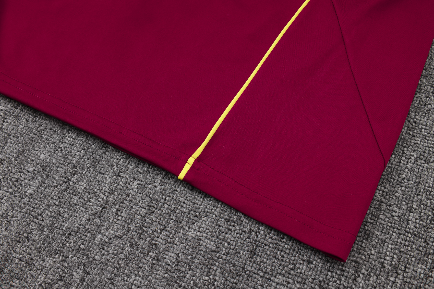 Arsenal Sleeveless Training Kit Red 2025/26