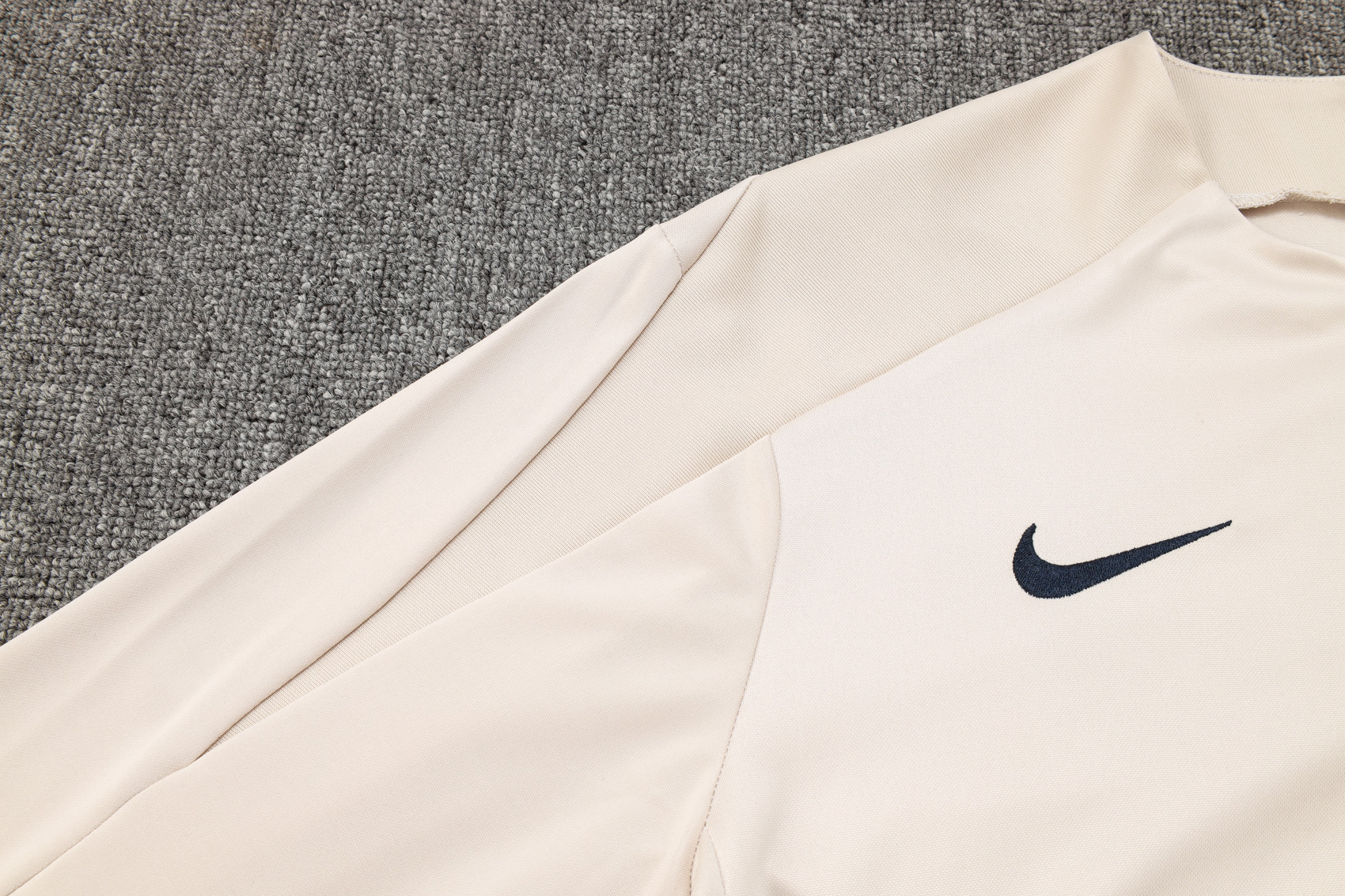 Barcelona Training Kit (Sweatshirt+Pants) Beige 2025/26