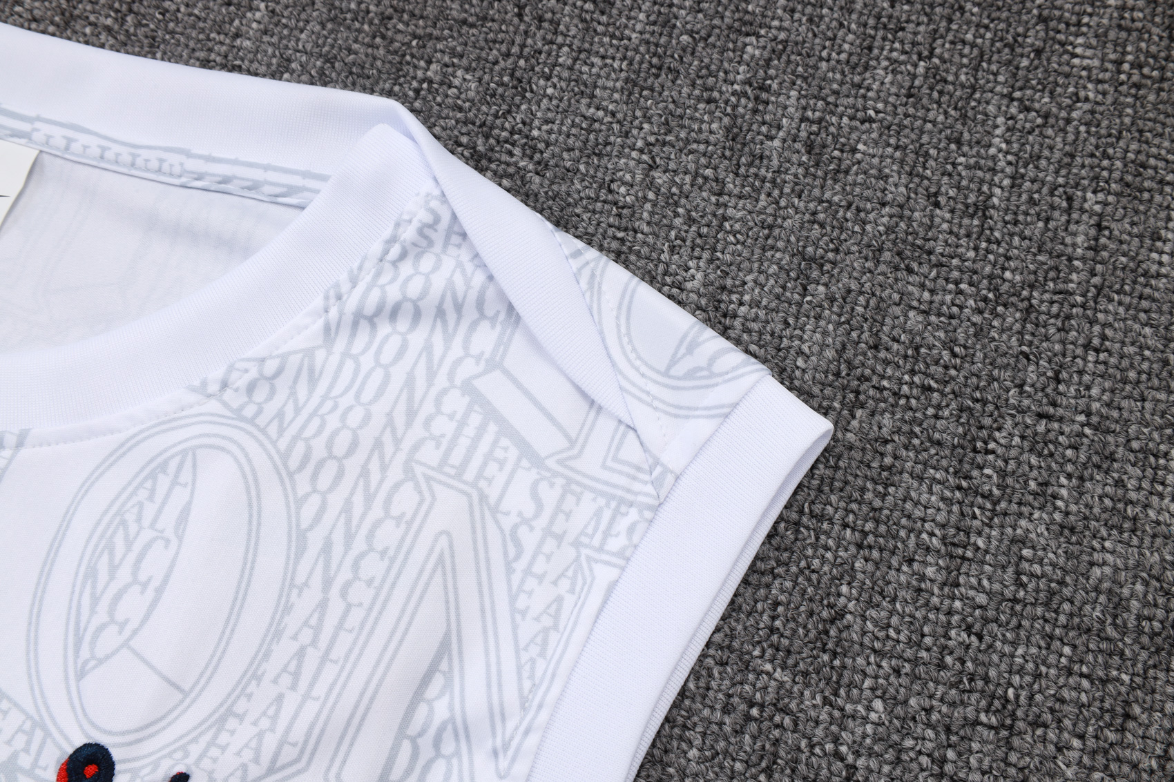 Chelsea Sleeveless Training Kit White 2025/26