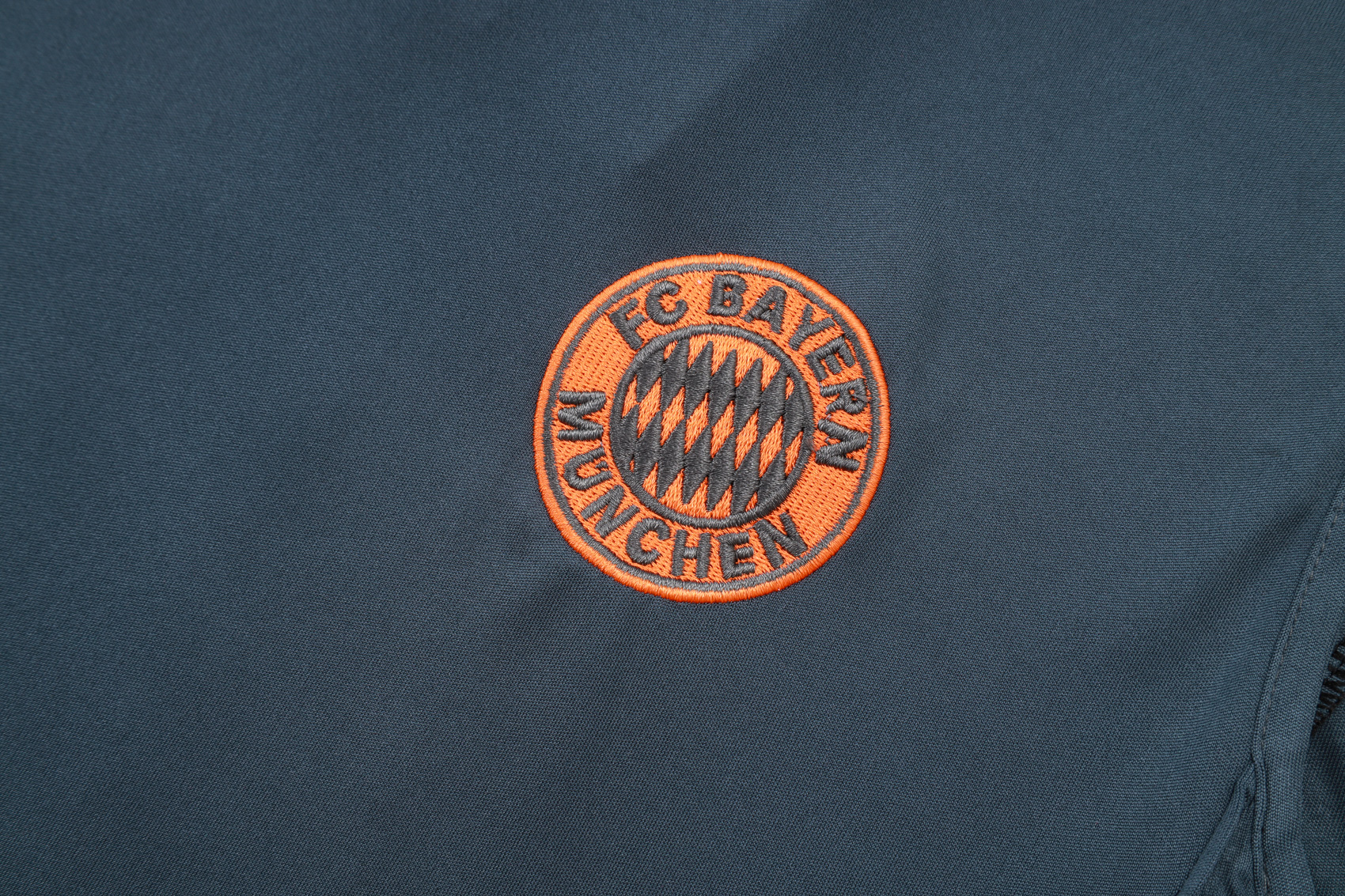 Bayern Munich Sleeveless Training Kit Gray 2025/26