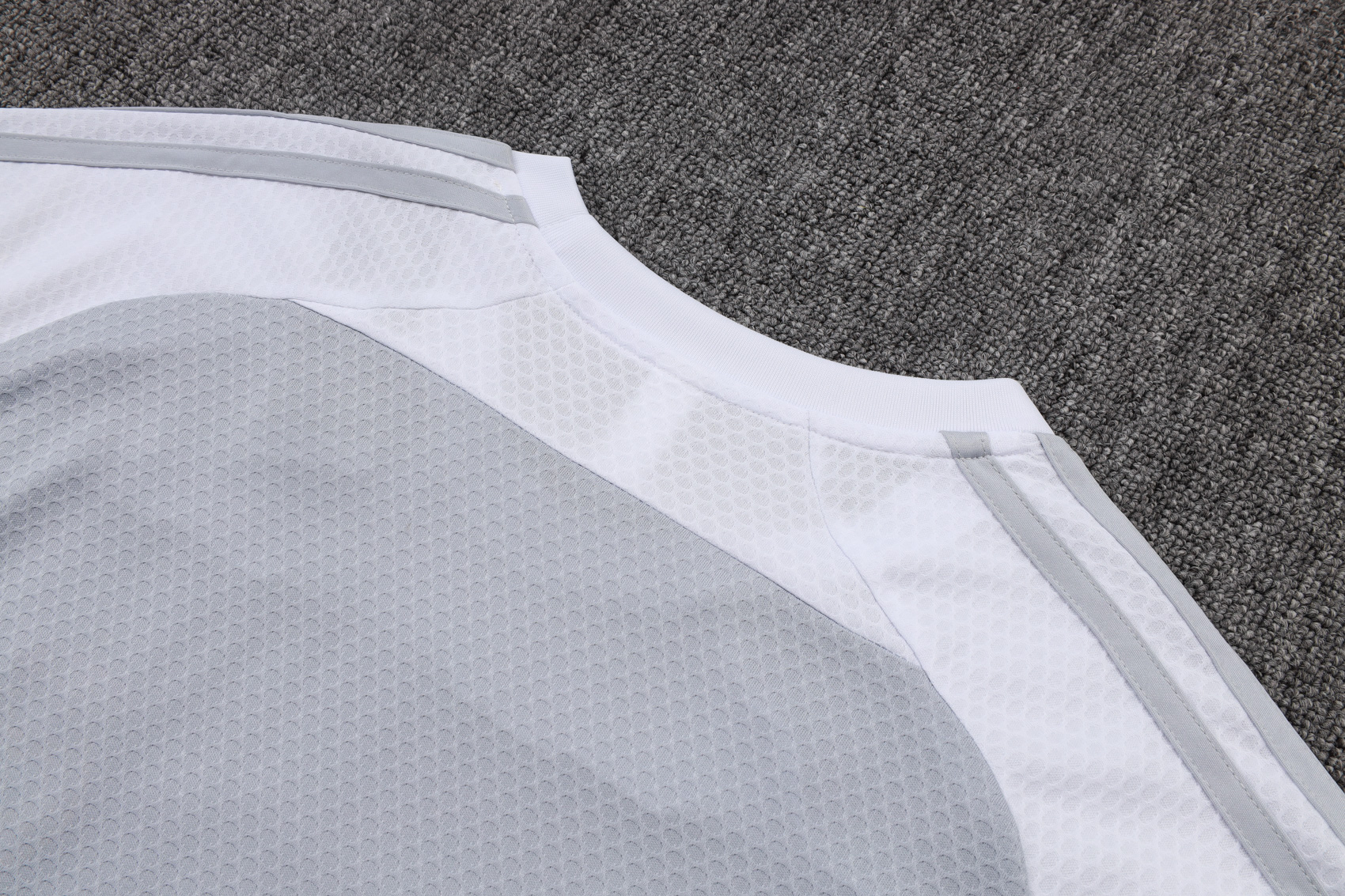 Real Madrid Training Jersey Kit Gray 2025/26