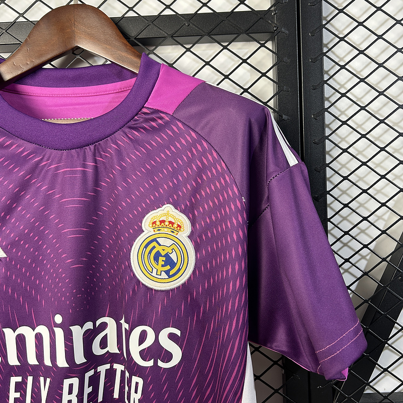 Real Madrid Football Jersey Goalkeeper Custom Shirt 2025/26