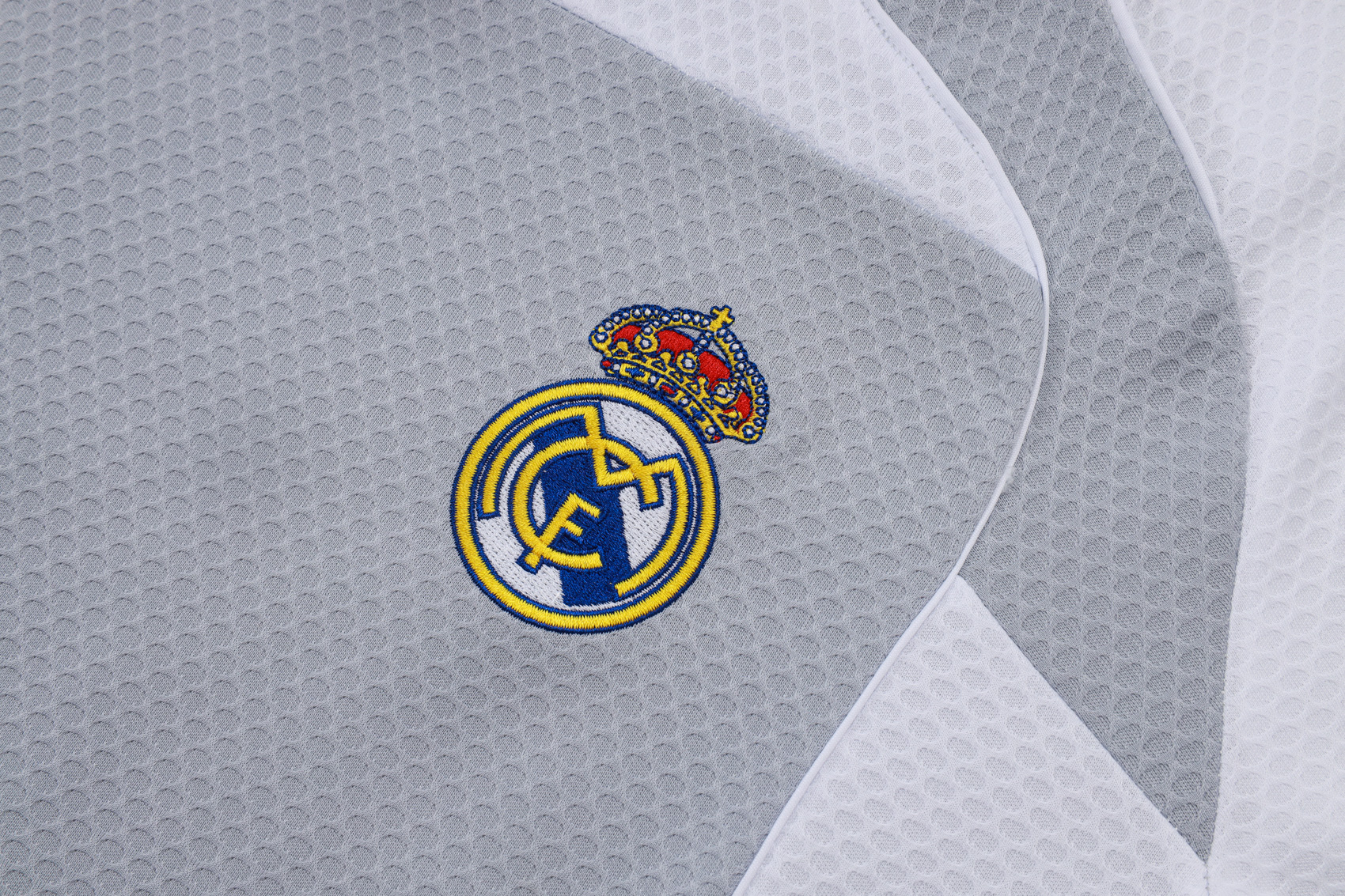 Real Madrid Training Jersey Kit Gray 2025/26