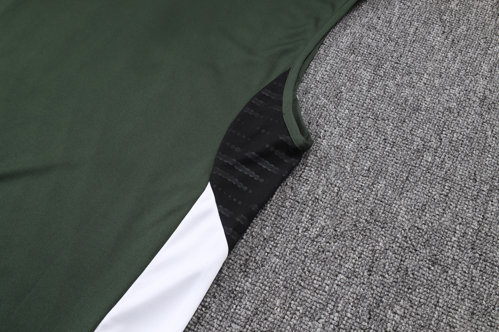 Bayern Munich Sleeveless Training Kit Green 2025/26