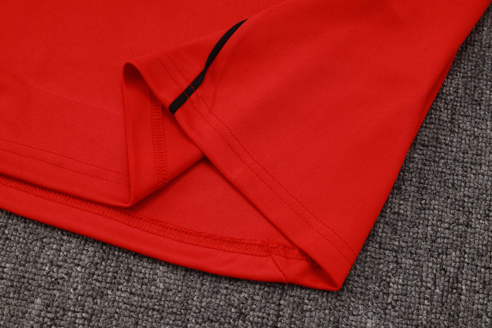 Liverpool Training Kit (Sweatshirt+Pants) Red 2025/26